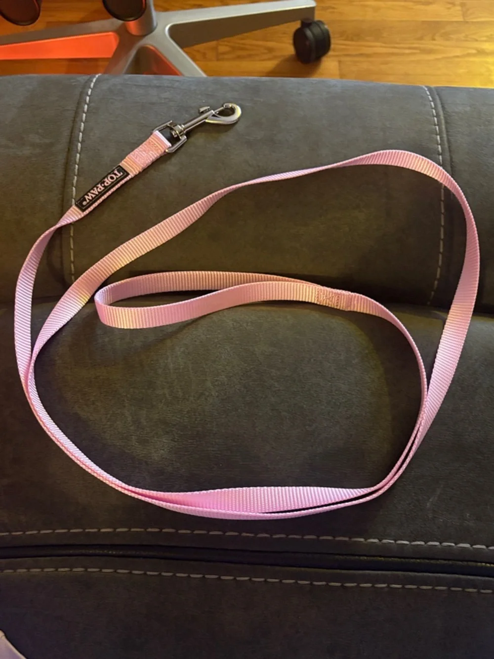🔥5 FOR $25🔥 Top Paw Light Pink Dog Leash with Metal Clip, 6 feet